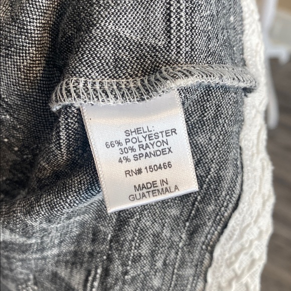 NWOT 41 HAWTHORN Stretchy Embroidered Pencil Skirt L - Picture 6 of 6